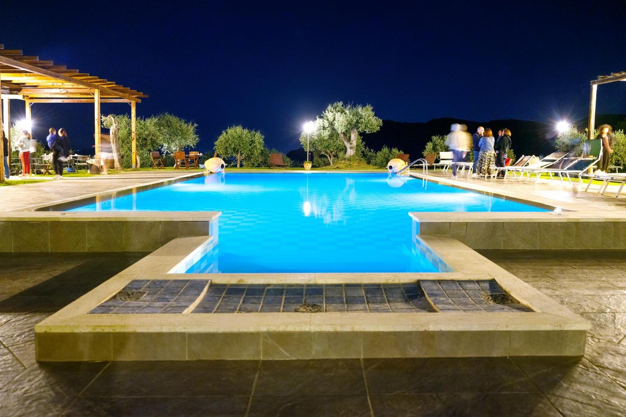 Trentinara L' Aia Resort מראה חיצוני תמונה